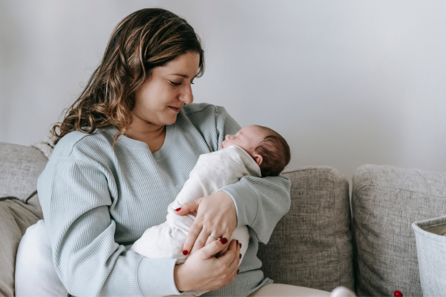 If a Baby Is Born in the UK, Does It Automatically Get British Citizenship? A Complete Guide for Parents